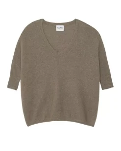 Kujten Sweaters & Sweatshirts><noscript><img width=