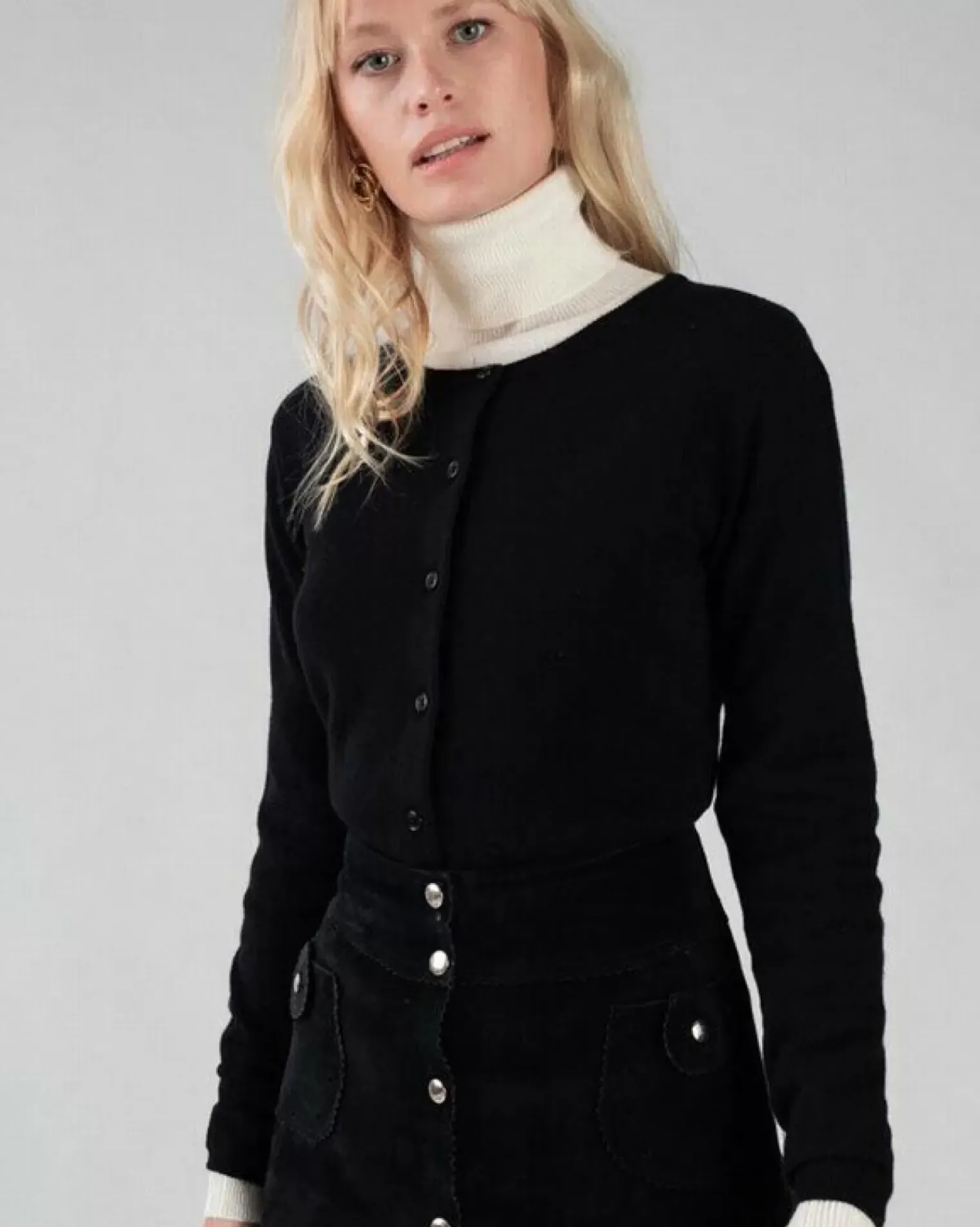 Kujten Jackets & Vests>Basic Round Neck Woman Cashmere Cardigan Noir