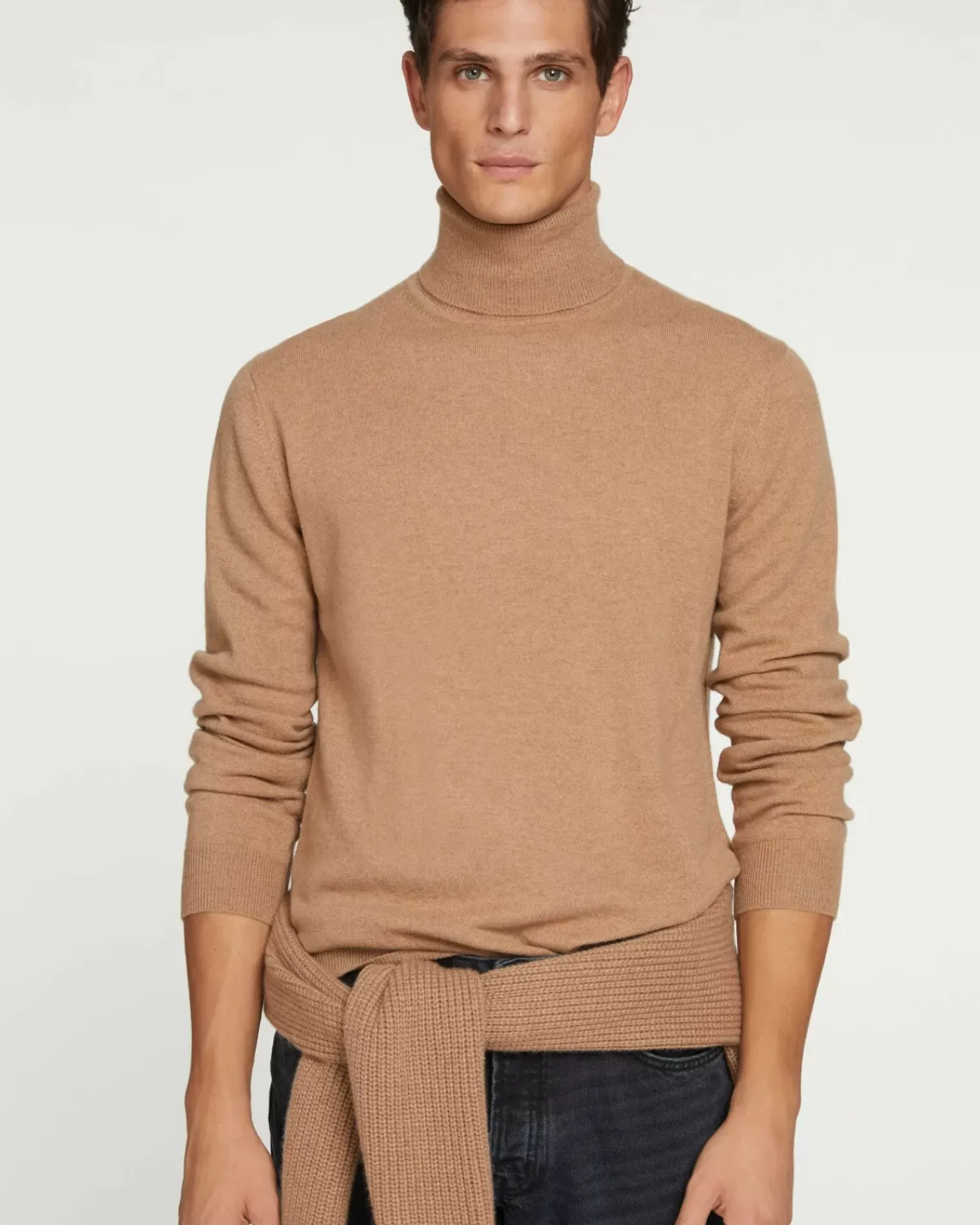 Kujten Sweaters & Sweatshirts>Basic Turtleneck Man Cashmere Sweater, 2-Threads Camelo