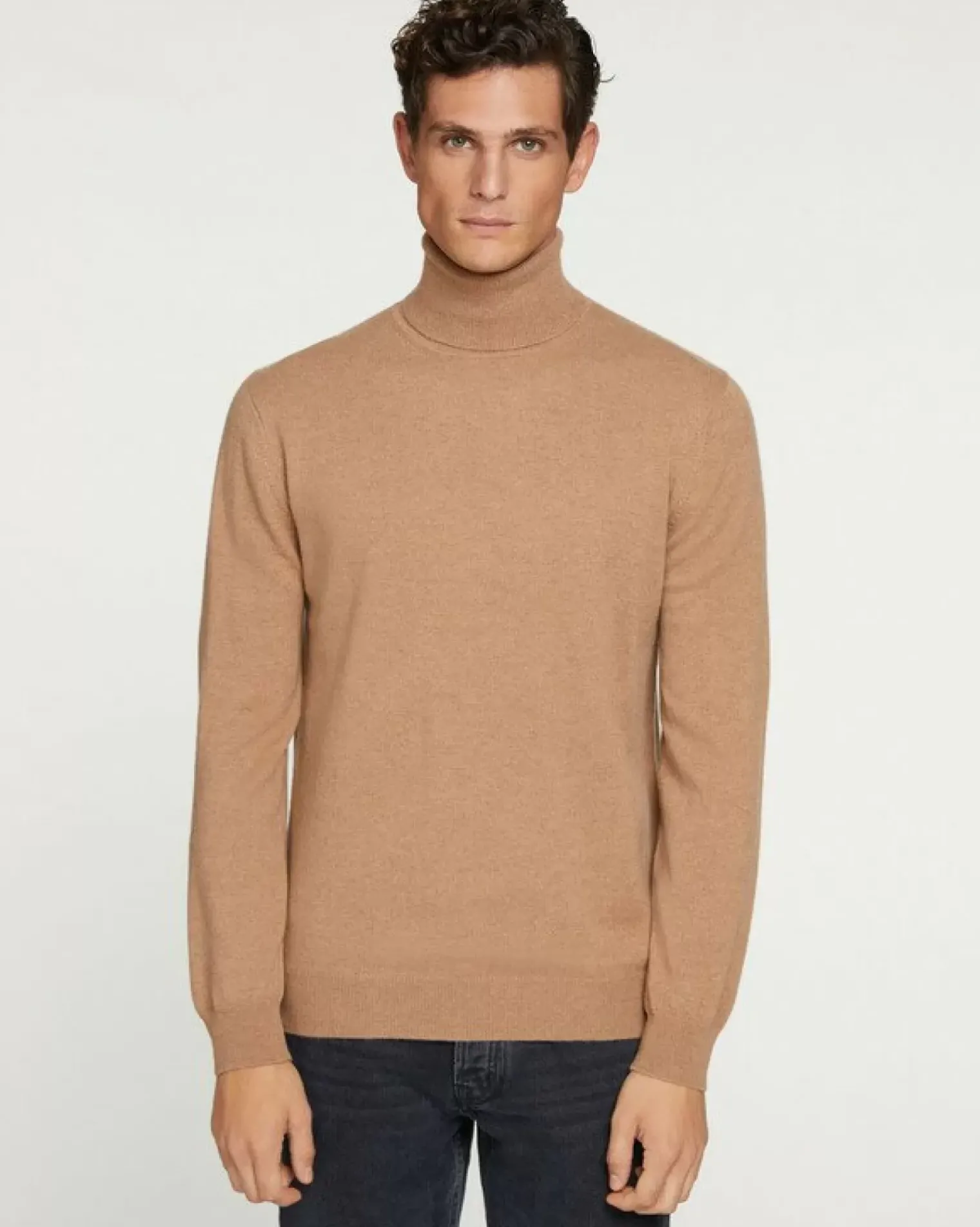 Kujten Sweaters & Sweatshirts>Basic Turtleneck Man Cashmere Sweater, 2-Threads Camelo