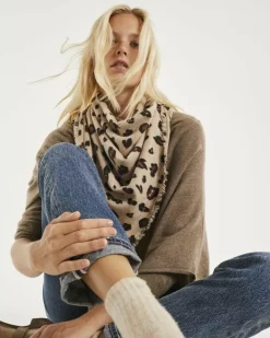 Kujten Capes & Ponchos>Cashmere Short Boat Neck Poncho, 2-Threads Beige Taupe