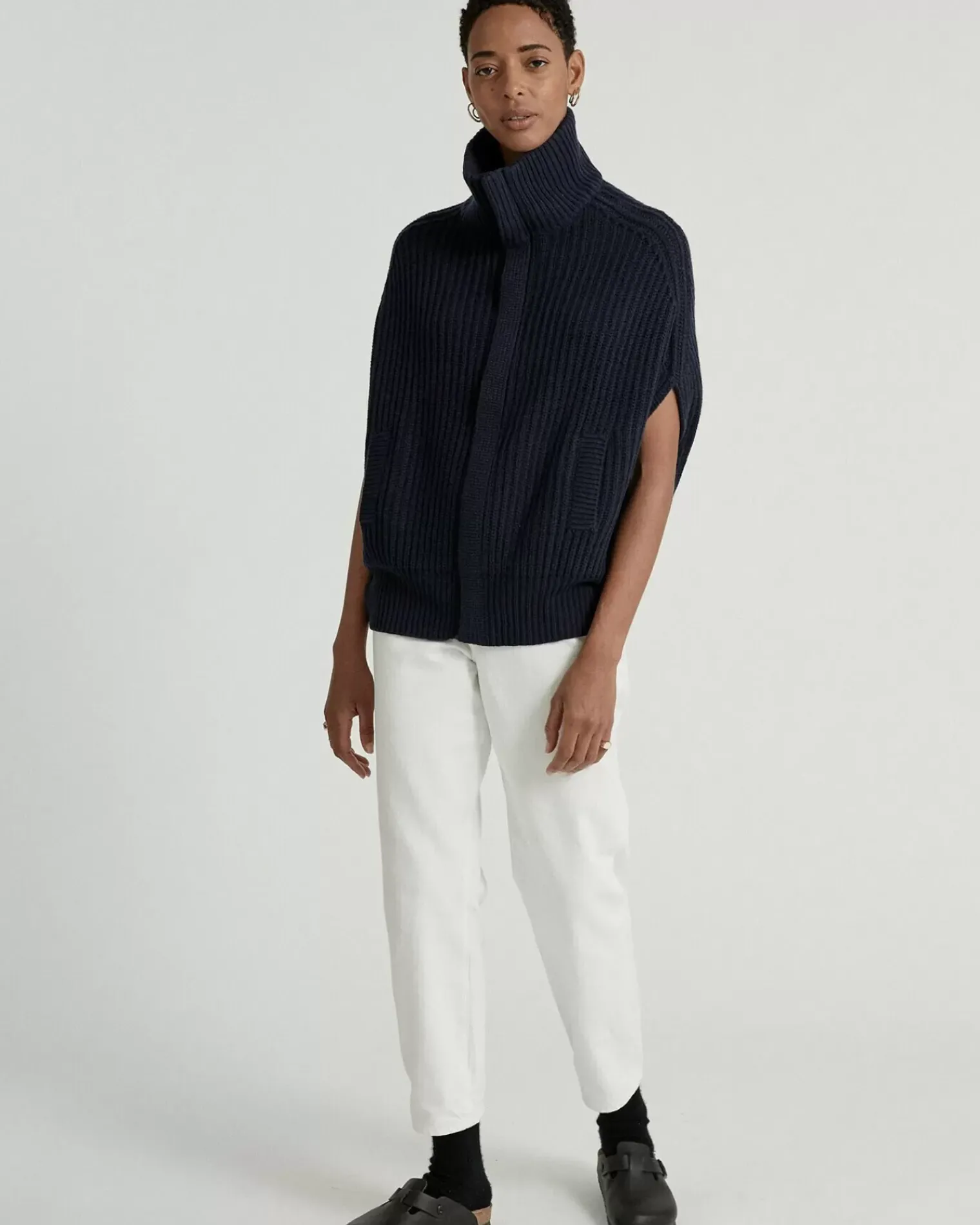 Kujten Jackets & Vests>Cashmere Sleeveless Zipped Jacket Bleu Marine Fonce