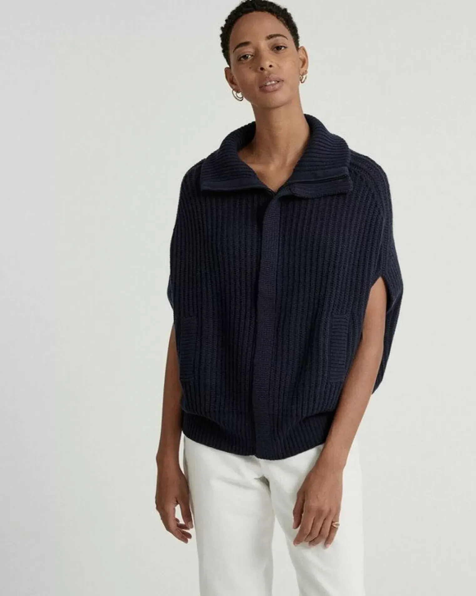 Kujten Jackets & Vests>Cashmere Sleeveless Zipped Jacket Bleu Marine Fonce