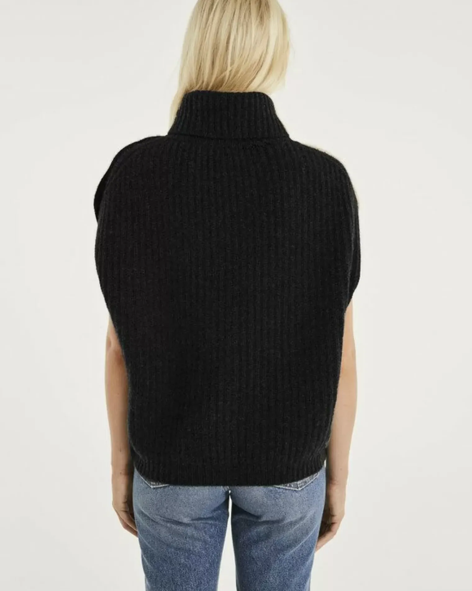 Kujten Sweaters & Sweatshirts>Colorblock Turtleneck Cashmere Sweater Noir Beige