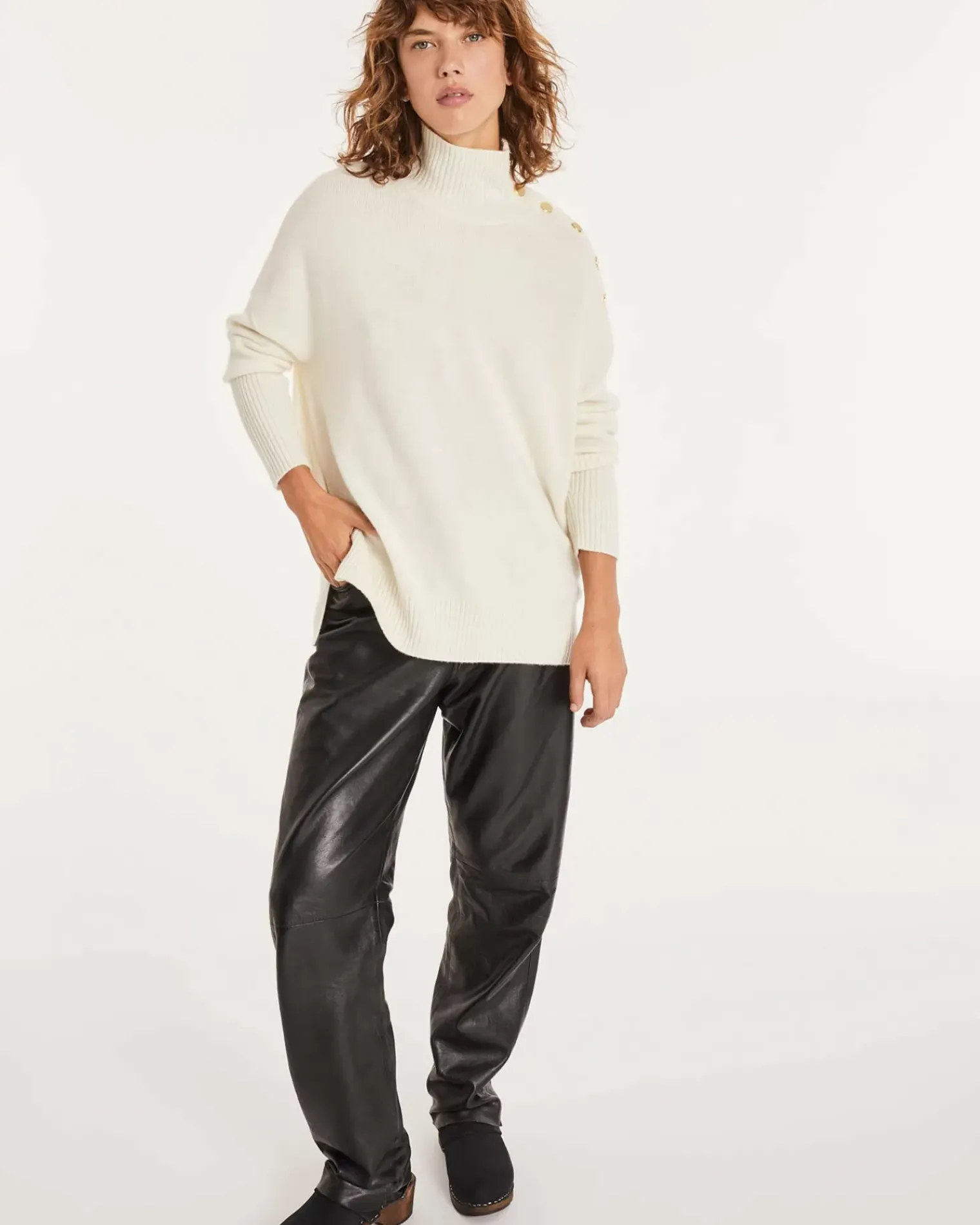 Kujten Sweaters & Sweatshirts>Funnel Neck Buttons Cashmere Sweater, 4-Threads Blanc