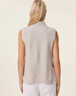 Kujten Sweaters & Sweatshirts><noscript><img width=