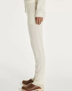 Kujten Joggings & Leggings><noscript><img width=