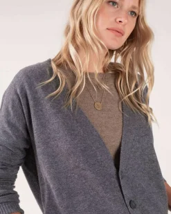 Kujten Jackets & Vests><noscript><img width=