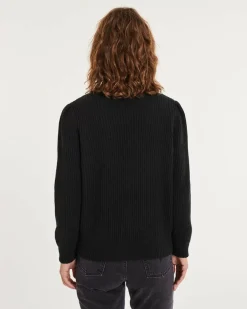 Kujten Jackets & Vests><noscript><img width=
