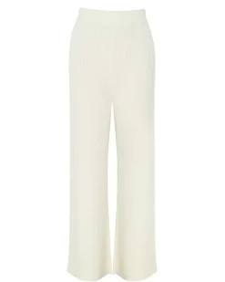 Kujten Pants & Shorts><noscript><img width=