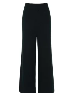 Kujten Pants & Shorts><noscript><img width=