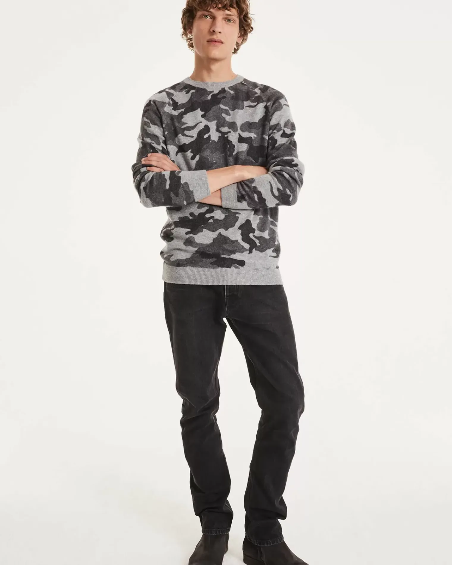Kujten Sweaters & Sweatshirts>Men Printed Round Neck Cashmere Sweater Camou Gris