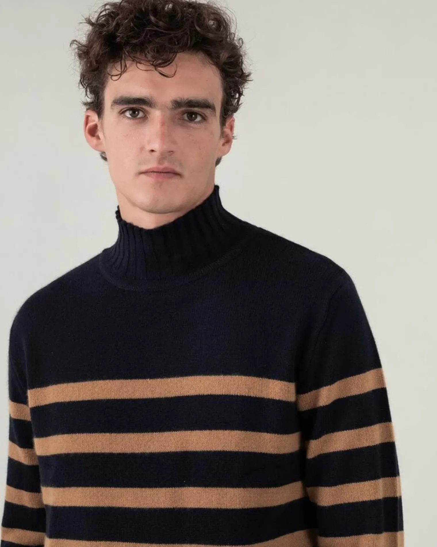 Kujten Sweaters & Sweatshirts>Men Sailor High-Neck Cashmere Sweater Bleu Marine Fonce