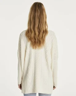 Kujten Capes & Ponchos><noscript><img width=