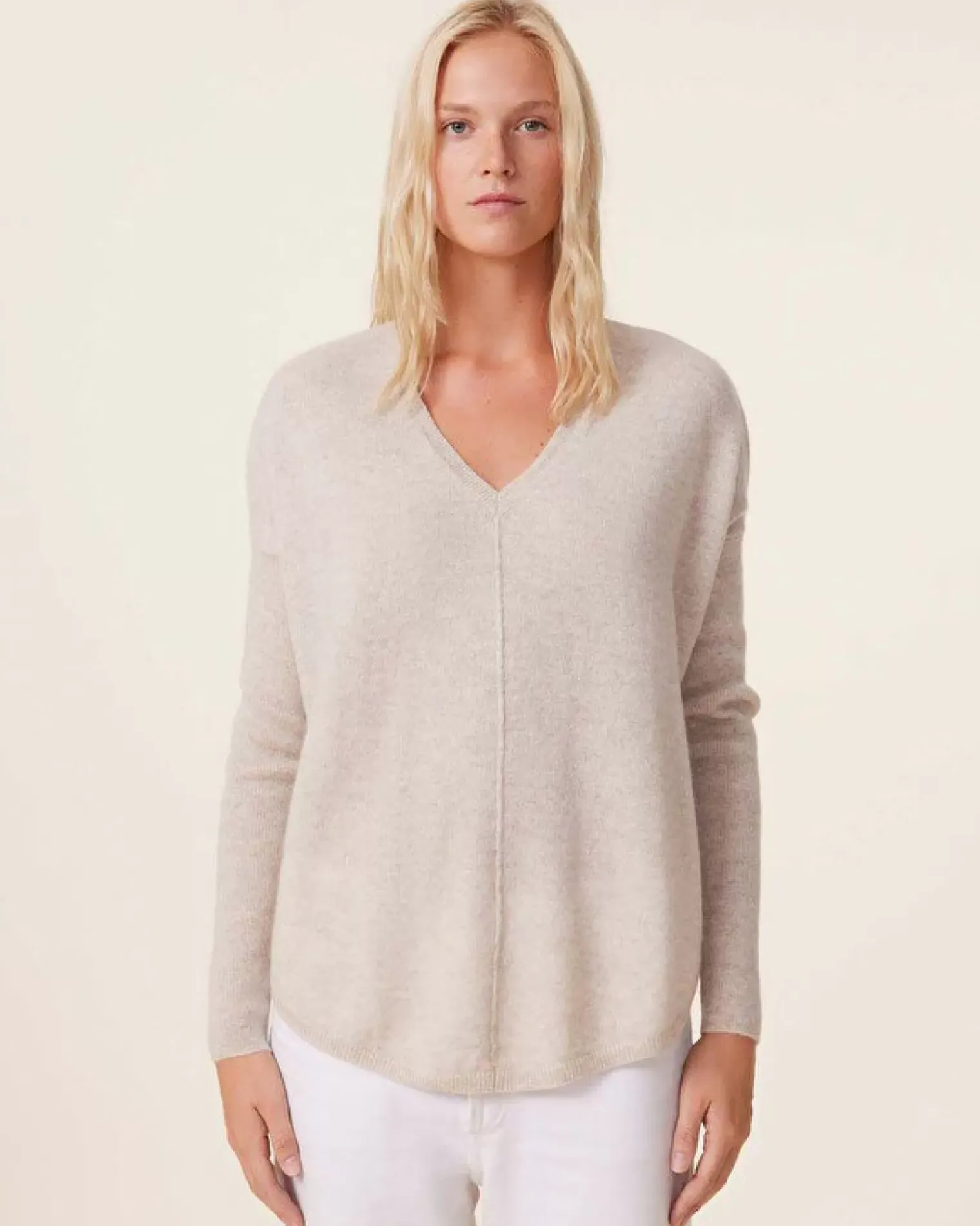 Kujten Sweaters & Sweatshirts>Oversize Women V-Neck Cashmere Sweater, 2-Threads Avoine