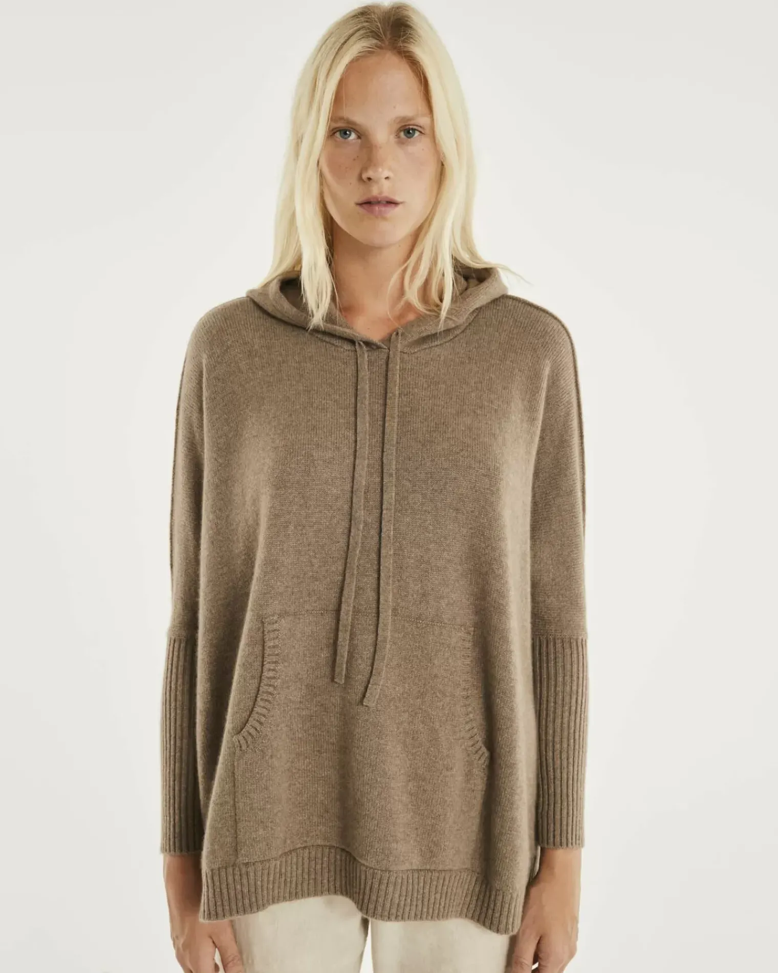 Kujten Hoodies>Oversized Long-Sleeved Hoodie Beige Taupe