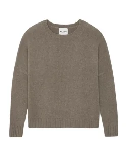 Kujten Sweaters & Sweatshirts><noscript><img width=