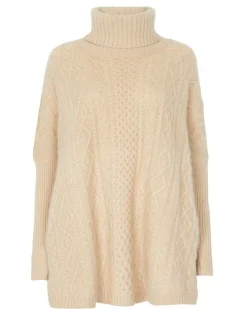 Kujten Capes & Ponchos><noscript><img width=