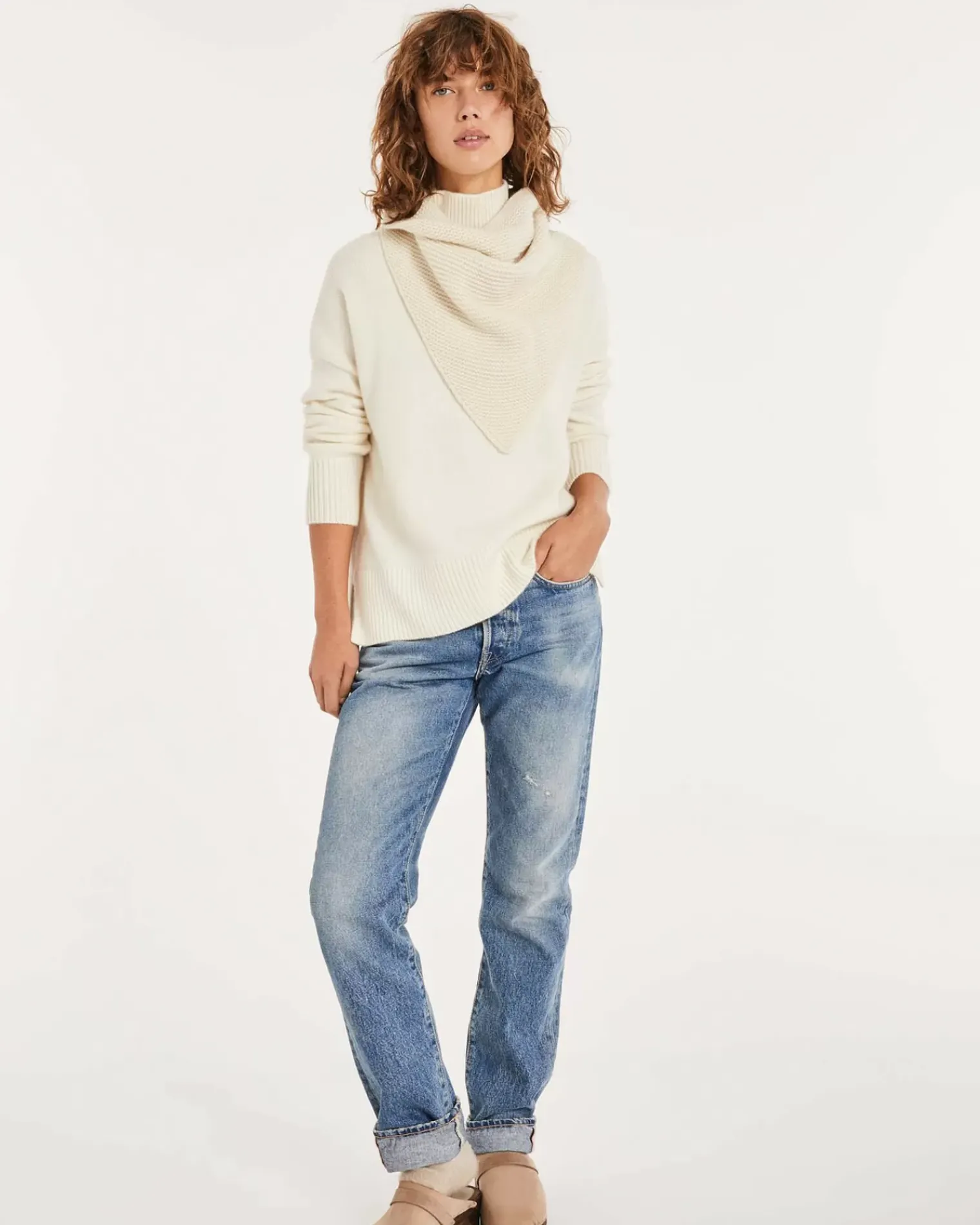 Kujten Sweaters & Sweatshirts>Oversized Turtleneck Cashmere Sweater, 8-Threads Blanc