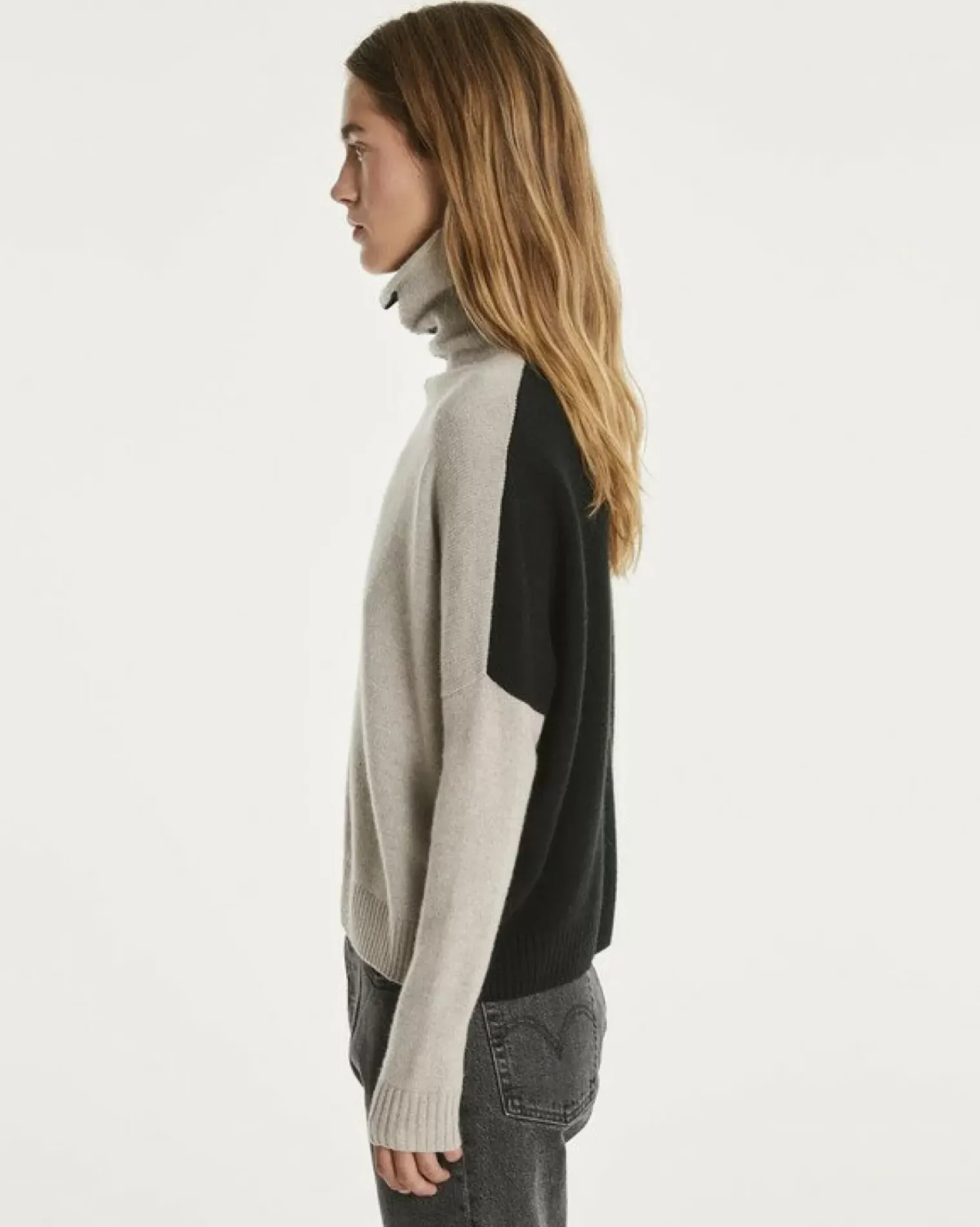 Kujten Sweaters & Sweatshirts>Oversized Turtleneck Cashmere Sweater Silk