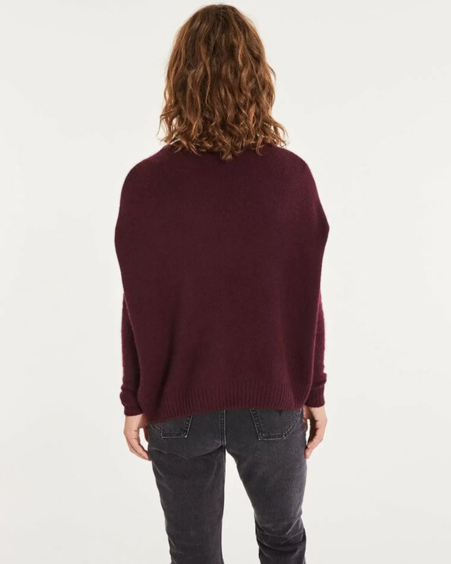 Kujten Sweaters & Sweatshirts>Oversized Turtleneck Cashmere Sweater Bordeaux