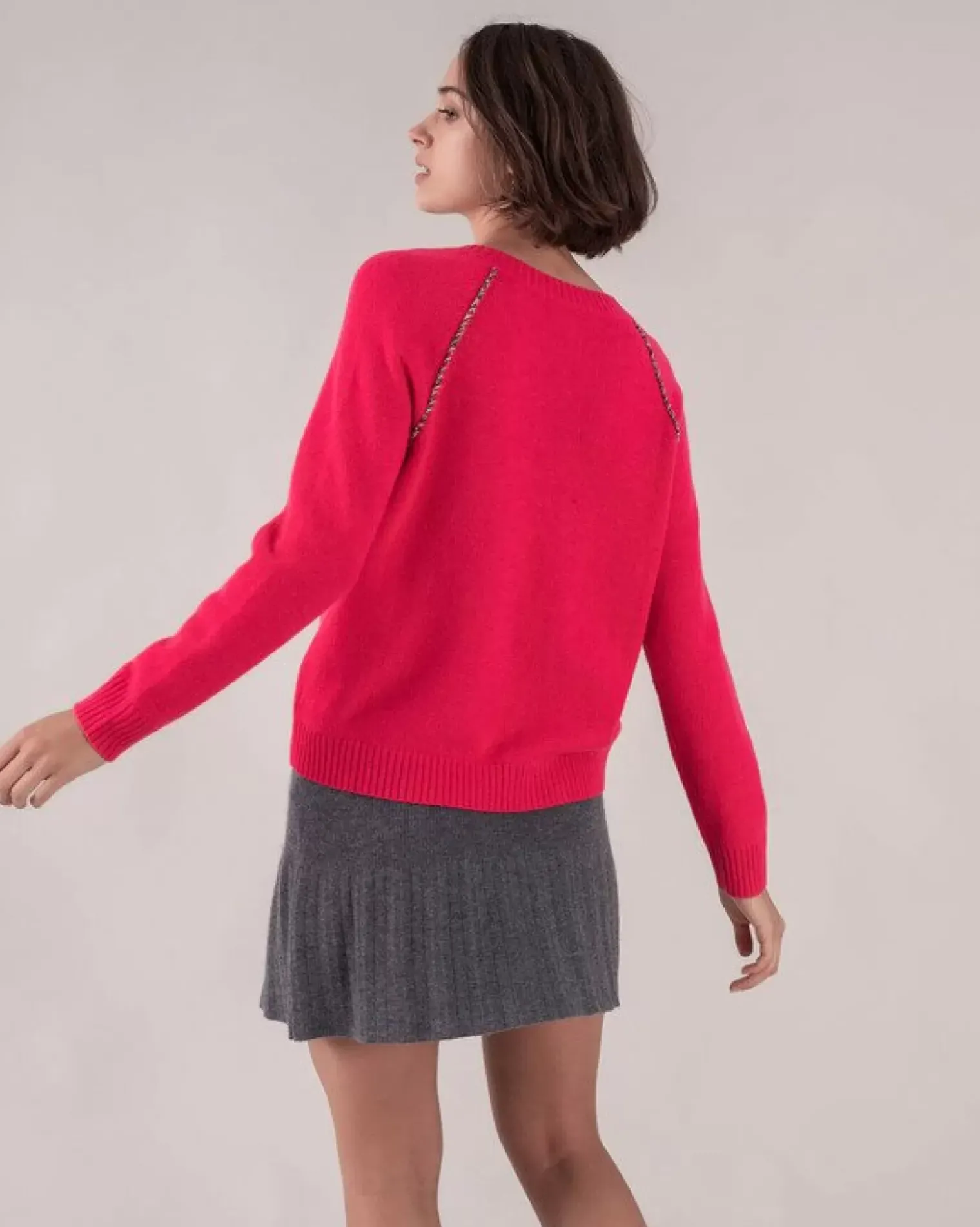 Kujten Sweaters & Sweatshirts>Piped Raglan Cashmere Round Neck Sweater Rose Fushia