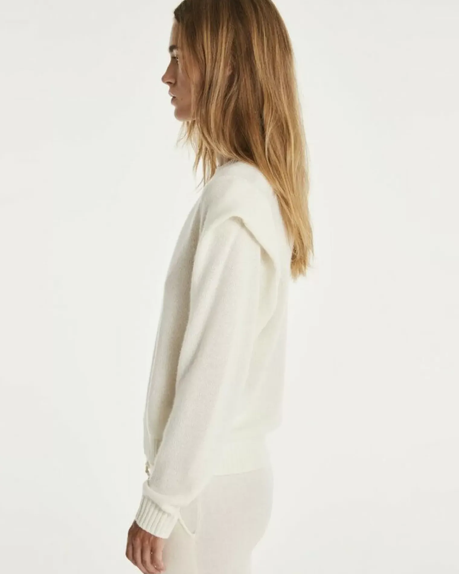 Kujten Sweaters & Sweatshirts>Round Neck Cashmere Shoulder Pad Sweater Blanc