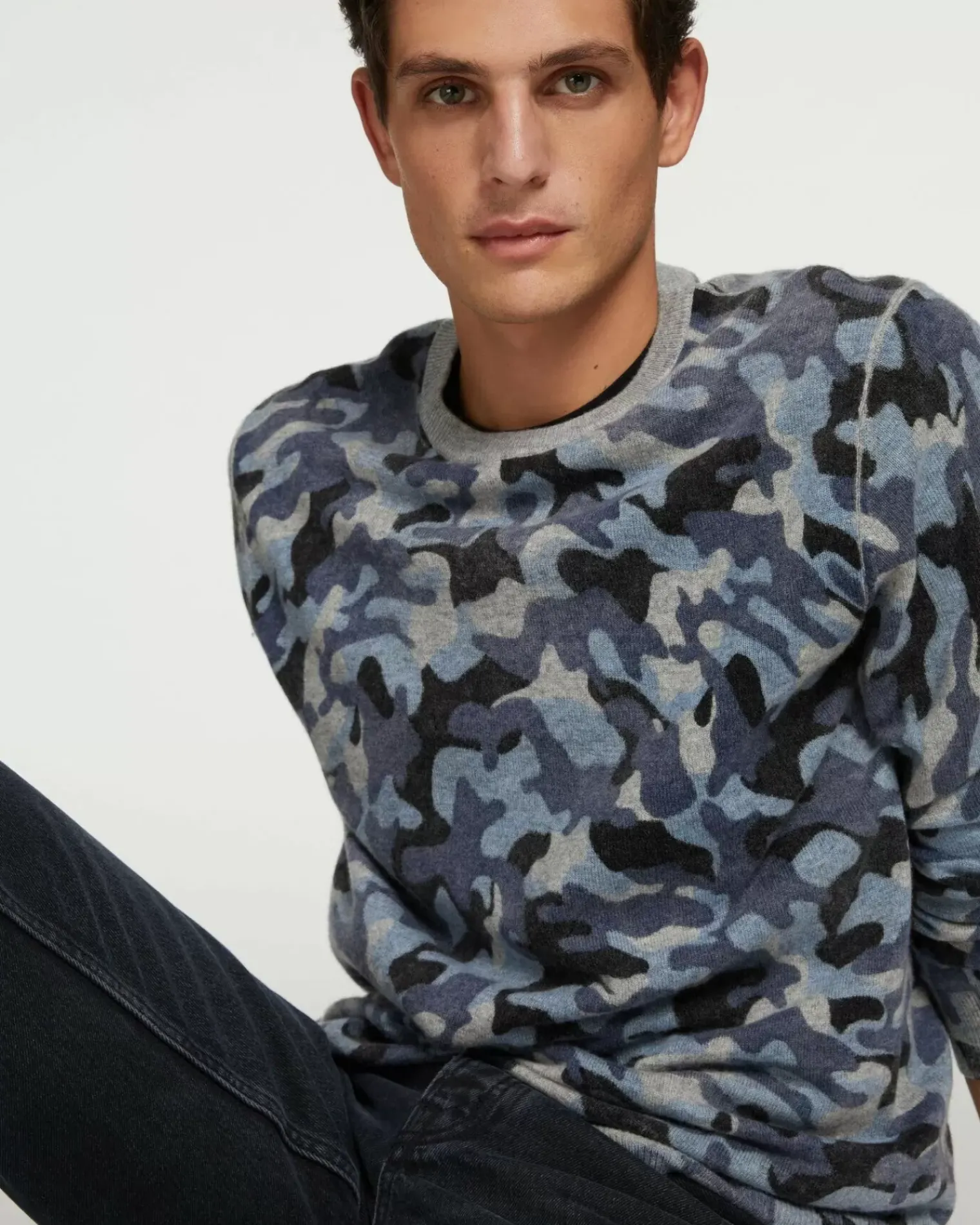 Kujten Sweaters & Sweatshirts>Round Neck Long Sleeve Sweater Bleu Camou