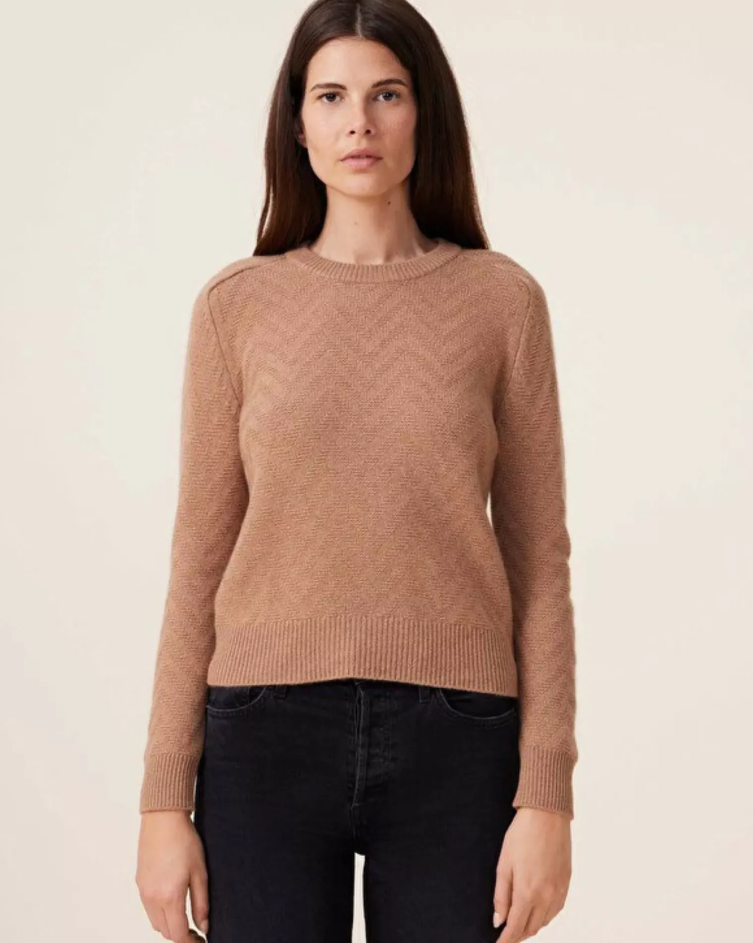 Kujten Sweaters & Sweatshirts>Round-Neck Cashmere Sweater, 4-Threads Camelo