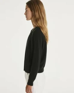 Kujten Jackets & Vests><noscript><img width=