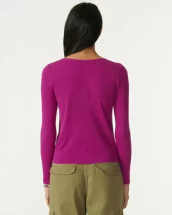 Kujten Jackets & Vests><noscript><img width=