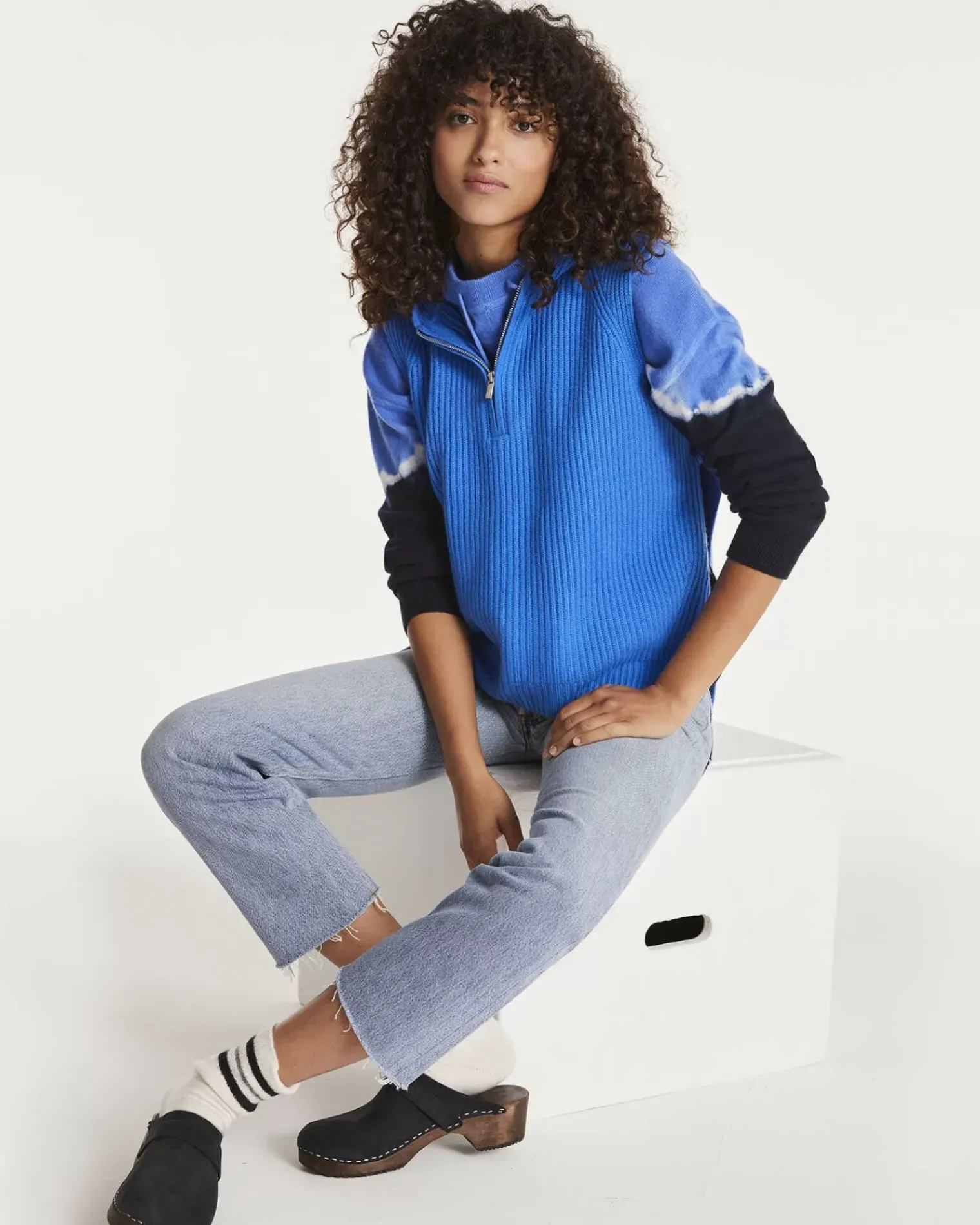 Kujten Hoodies>Sleeveless Cashmere Hooded Sweater Bleu Kabalos