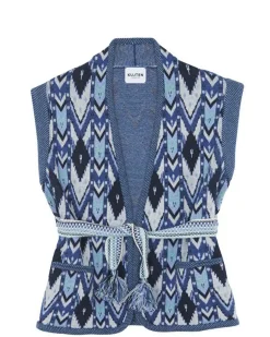 Kujten Jackets & Vests><noscript><img width=