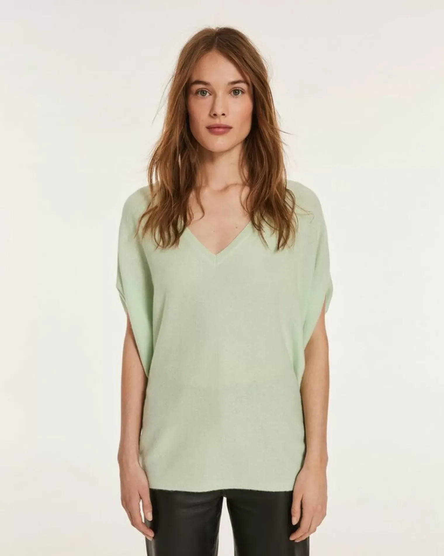 Kujten Sweaters & Sweatshirts>Sleeveless Oversized Woman V-Neck Cashmere Sweater Jade