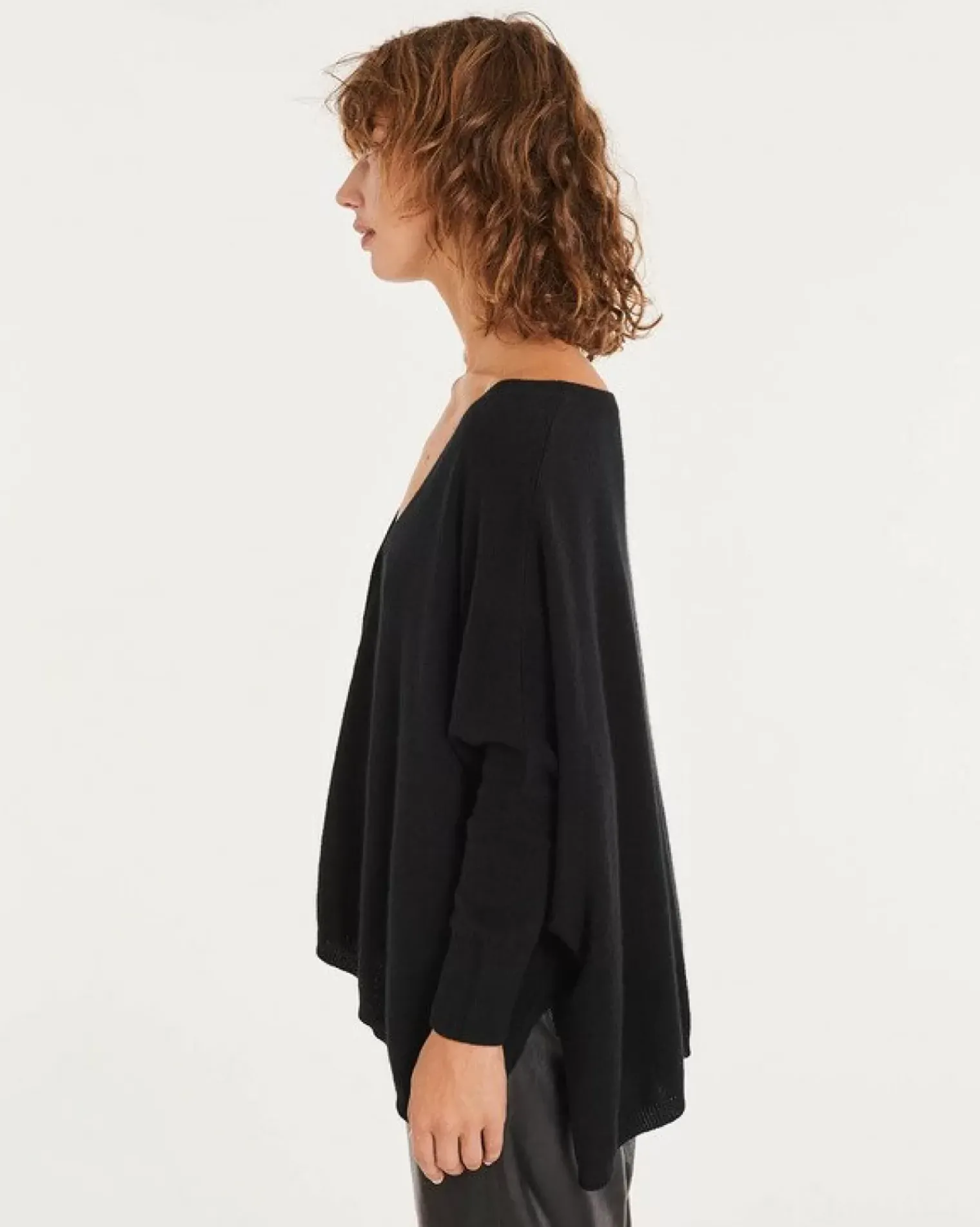 Kujten Jackets & Vests>V-Collar Oversize Cashmere Cardigan Noir