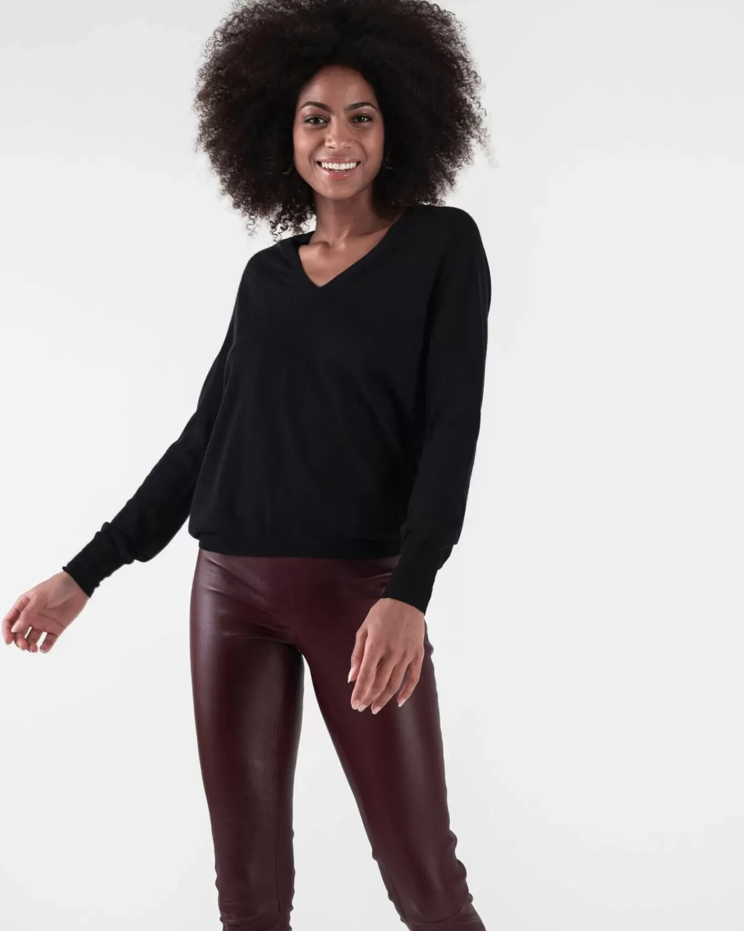 Kujten Sweaters & Sweatshirts>V-Neck Long Sleeves Cashmere Sweater Noir