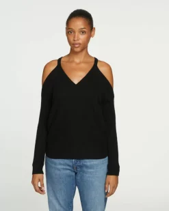 Kujten Sweaters & Sweatshirts>V-Neck Sweater With Shoulder Opening Noir