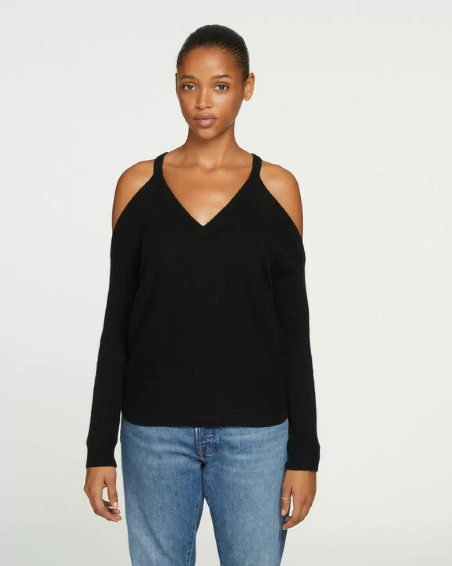 Kujten Sweaters & Sweatshirts>V-Neck Sweater With Shoulder Opening Noir