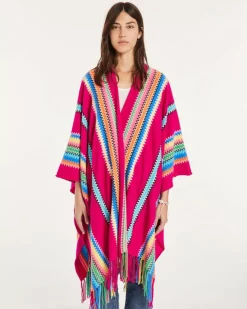 Kujten Capes & Ponchos><noscript><img width=