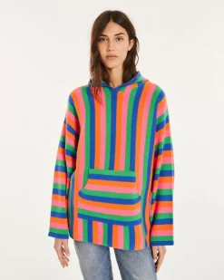 Kujten Capes & Ponchos><noscript><img width=
