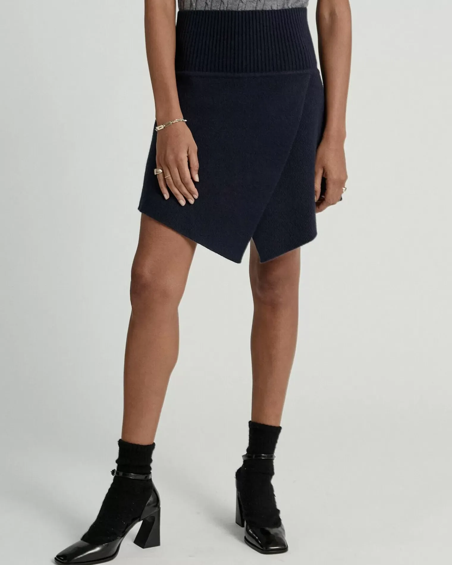 Kujten Dresses & Skirts>Women Asymmetric Short Cashmere Skirt Bleu Marine Fonce