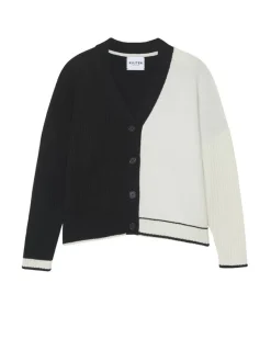 Kujten Jackets & Vests><noscript><img width=
