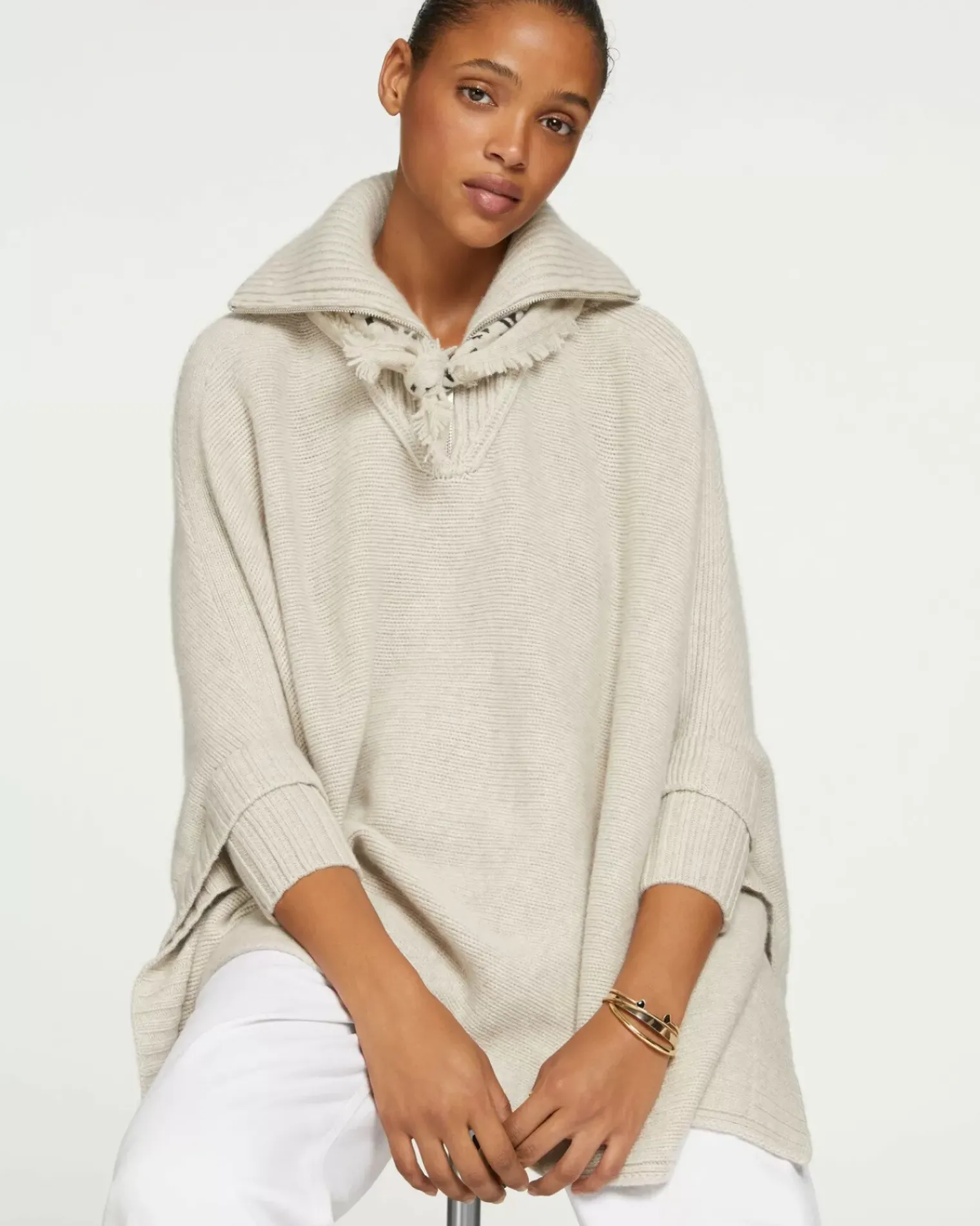 Kujten Capes & Ponchos>Women Cashmere Trucker Neck Poncho Avoine