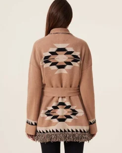 Kujten Jackets & Vests><noscript><img width=
