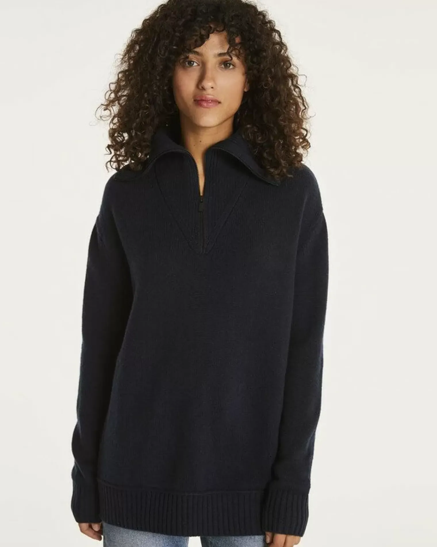 Kujten Sweaters & Sweatshirts>Women Oversized Cashmere Trucker Sweater Bleu Marine Fonce