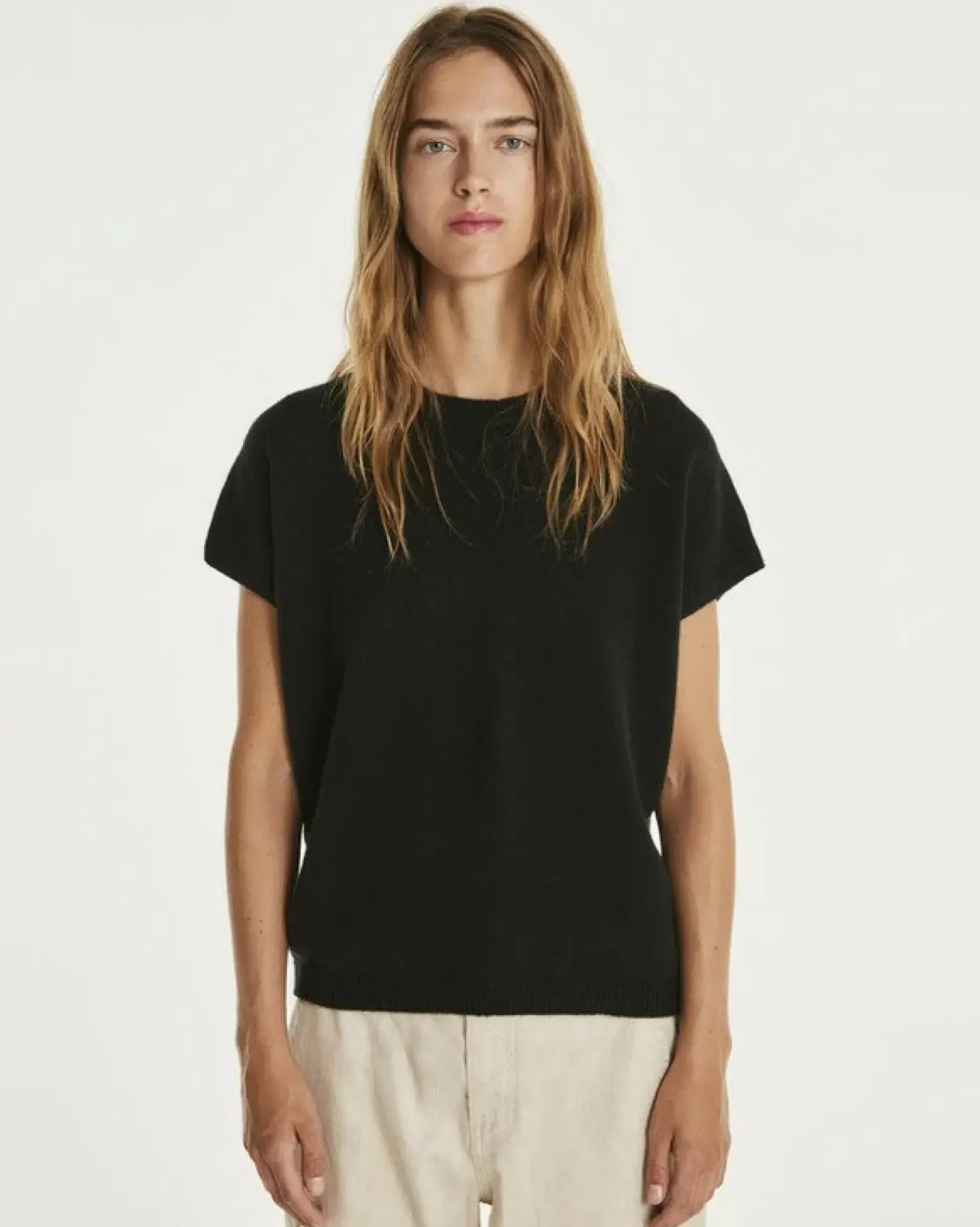 Kujten Sweaters & Sweatshirts>Women Round Neck Cashmere Sweater Noir